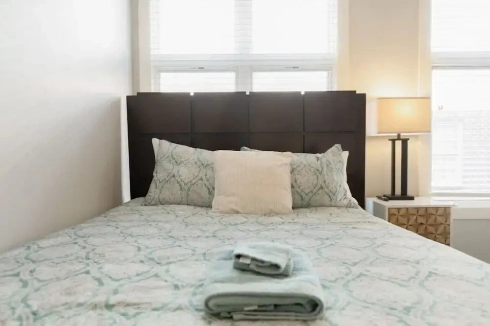 Guitar Groove King Beds Free Pking Near Music Row
