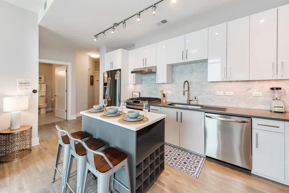 1br Furnished Apartment In Charlotte Near Uptown Area 1 Bedroom Apts by RedAwning