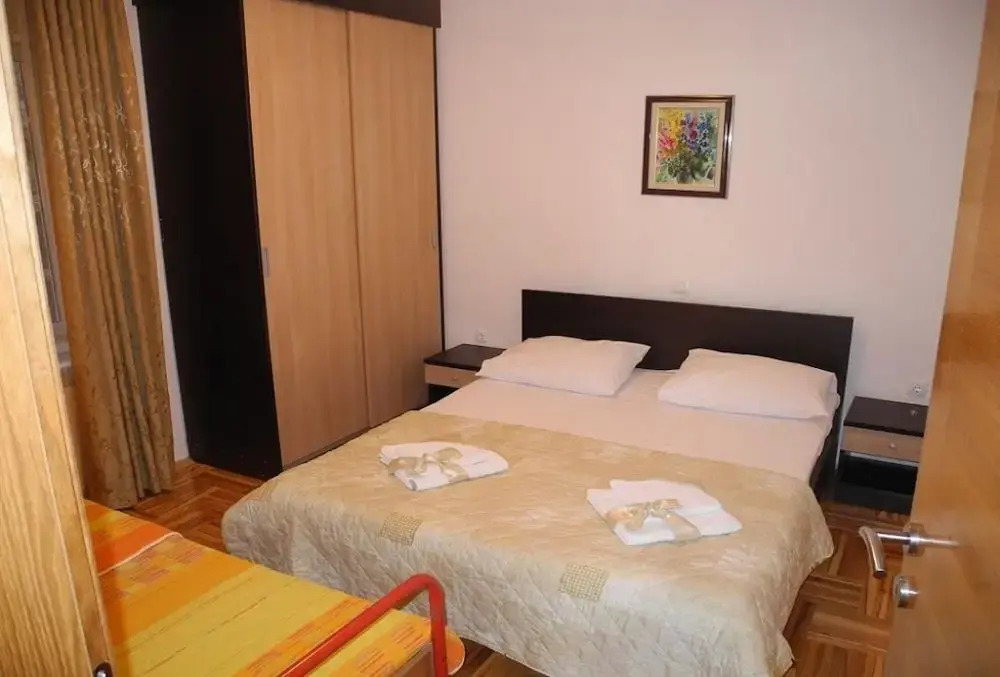 Apartment 1 Lara 4 pax