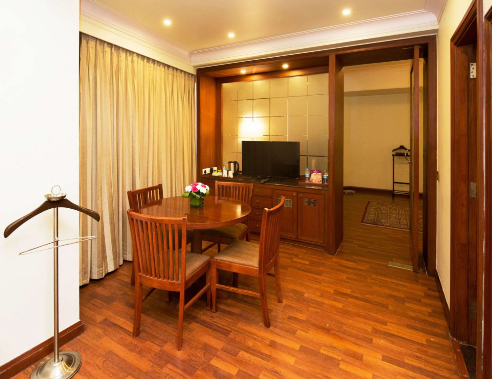 Clarion Bella Casa at Airport