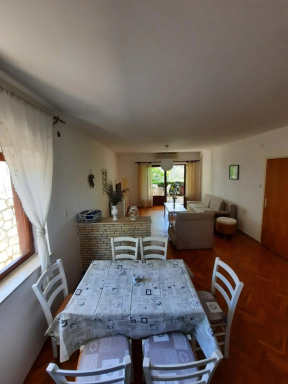 Sea view Nona Apartment