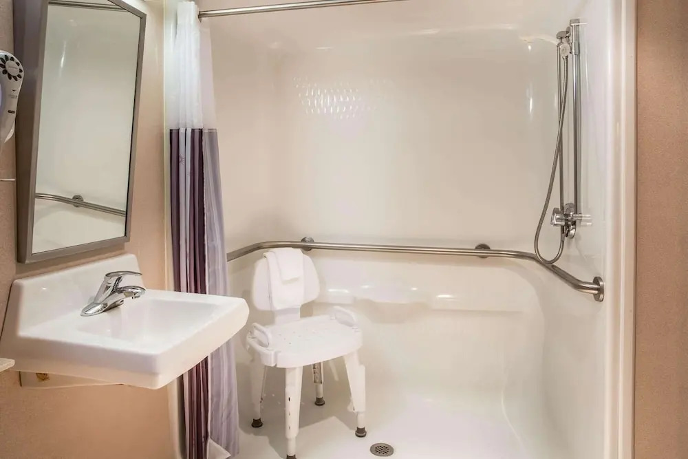 Holiday Inn Express St. Albans by IHG