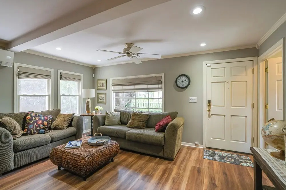 Mt Dora Garden Cottage w/ Patios, Walk to Downtown