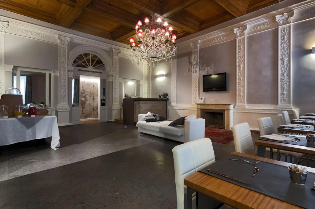 Lobelisque maison de luxe