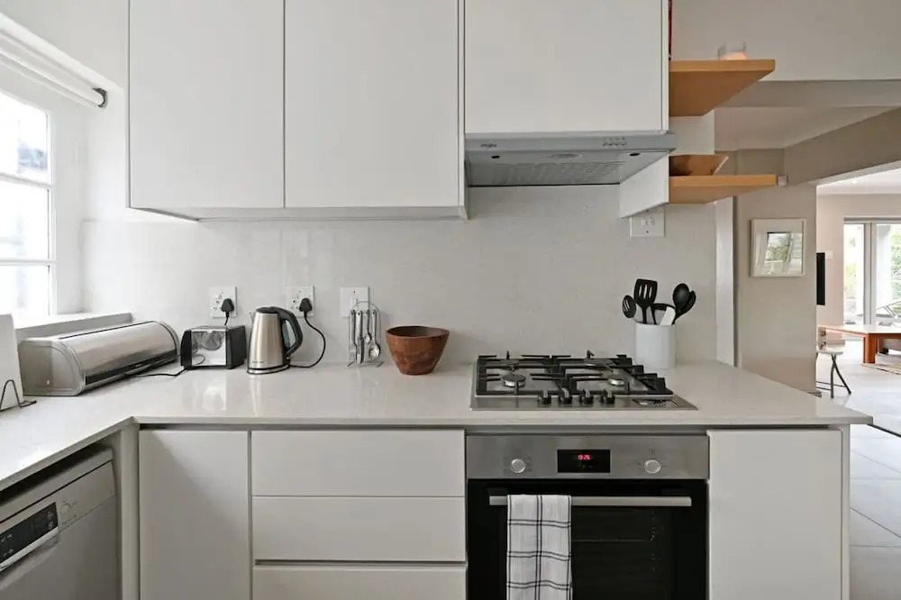 Cozy 2-bed Apartment Below Table Mountain