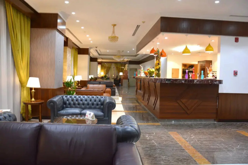 MADEN Hotel