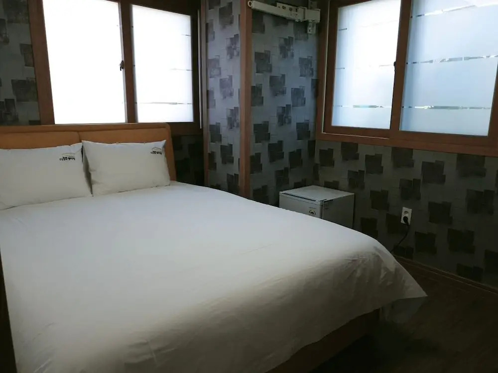 The View Hostel
