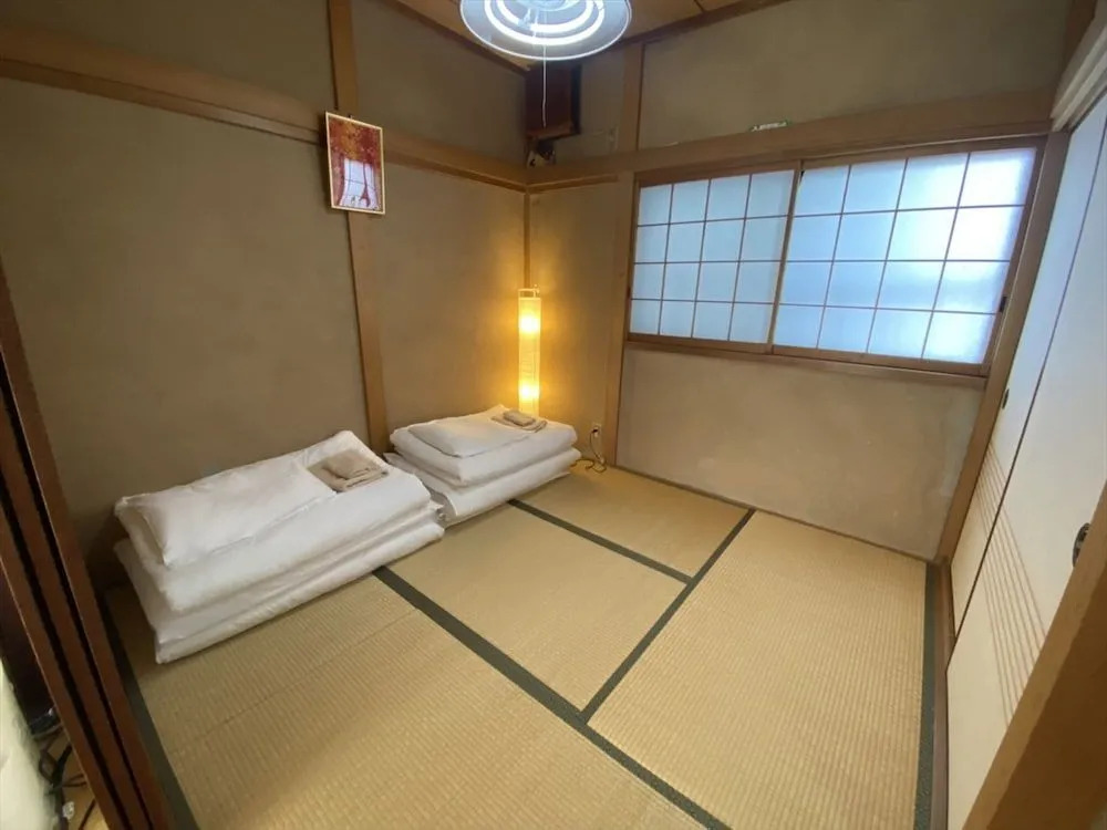 Guesthouse Kyoto Jujo