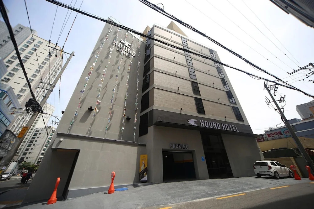 Dongnae Hound Hotel Sajik Minam Station