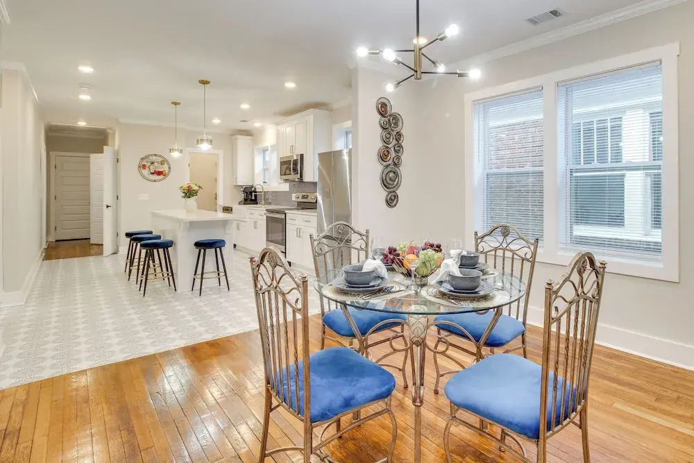 Private Balcony: Spacious, Updated Savannah Apt!