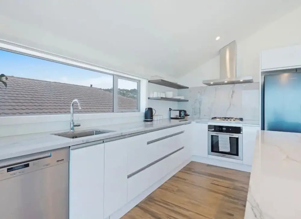 Lyall Bay Parade Apartment