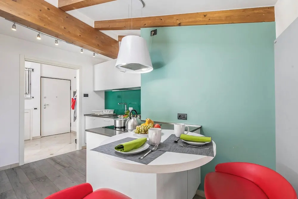 Riva's Rooftop Retreat