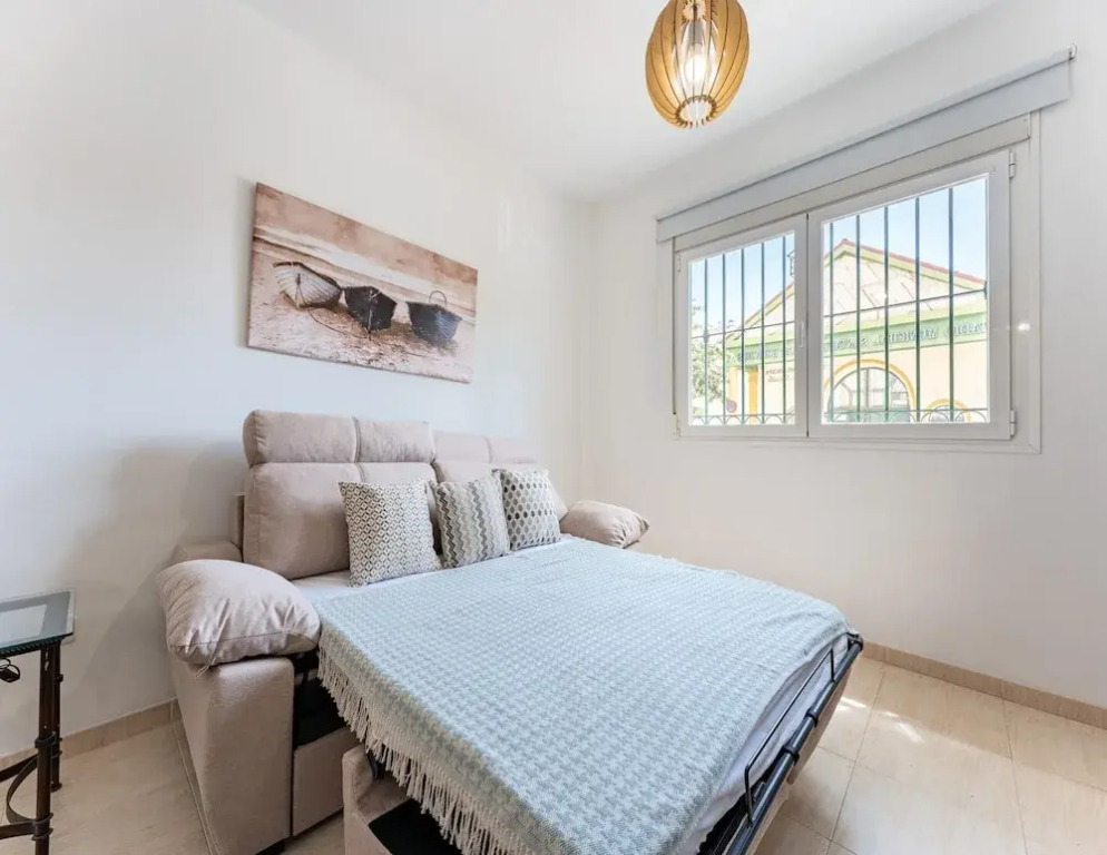 Faro's Apartment in Los Boliches for 4