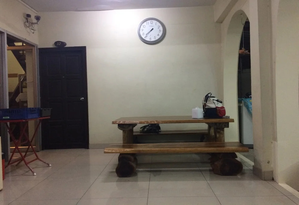 Pon 1 Hotel