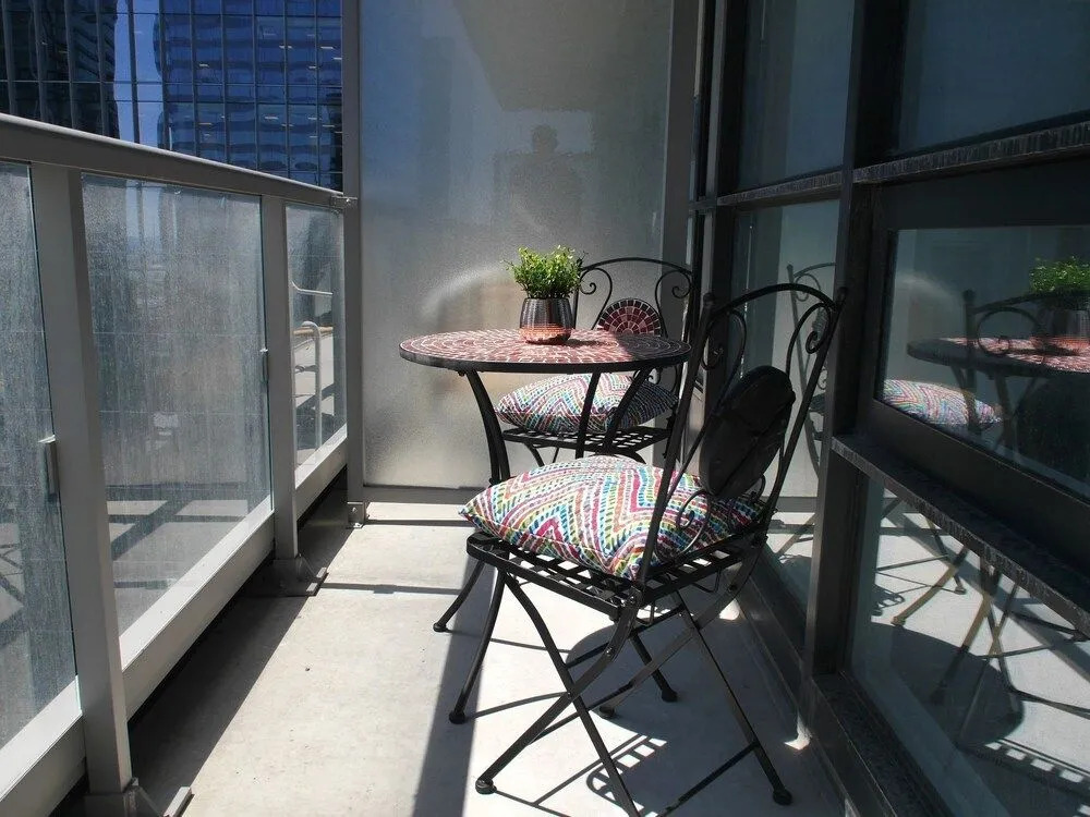 Newly Decorated 2BR Financial District