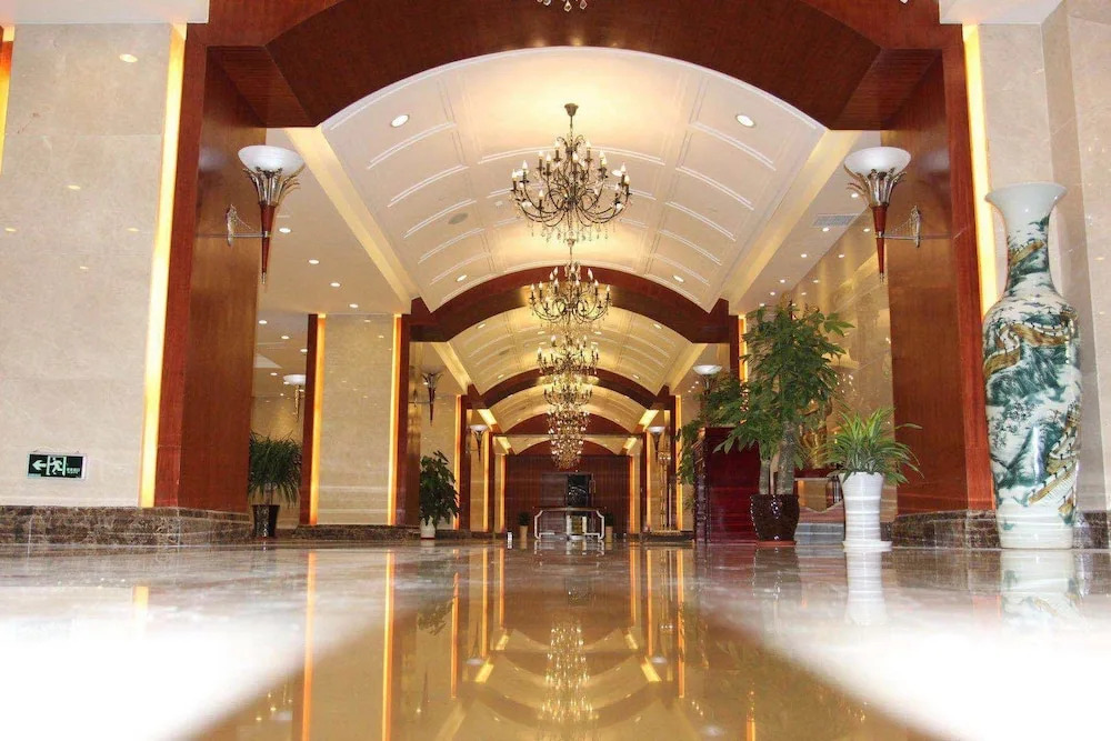 qingdao tianrunjinwang hotel