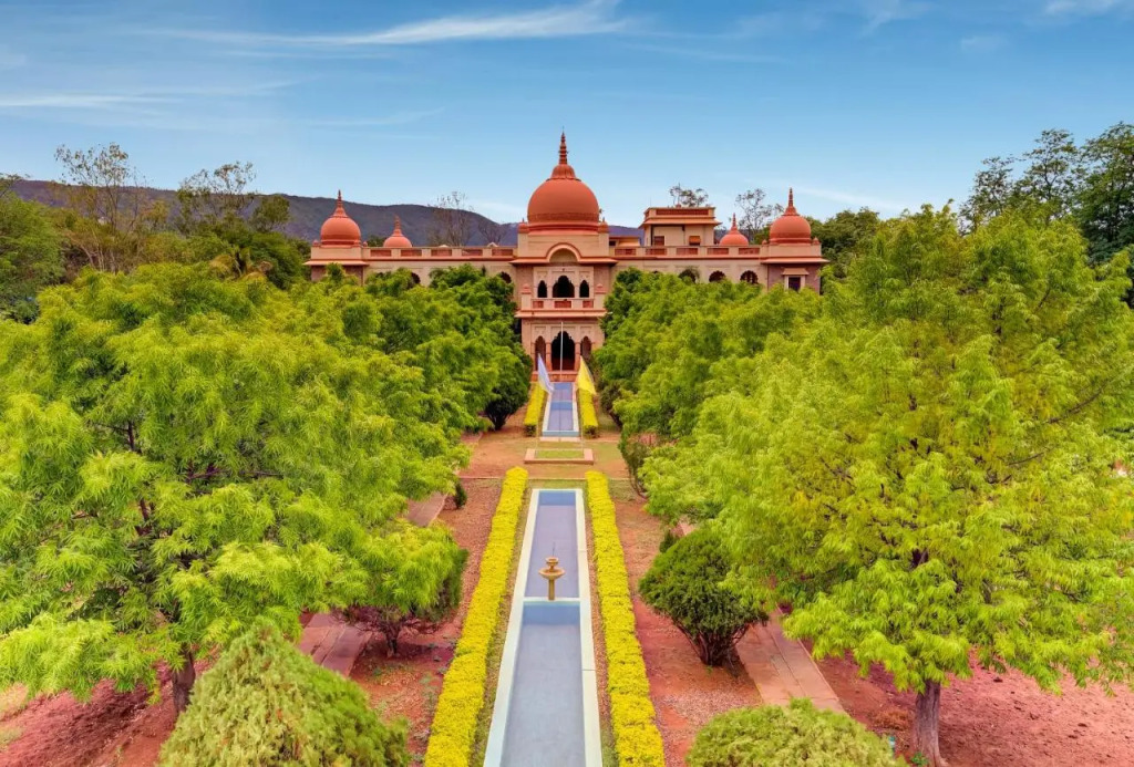 WelcomHeritage Shivavilas Palace, HAMPI