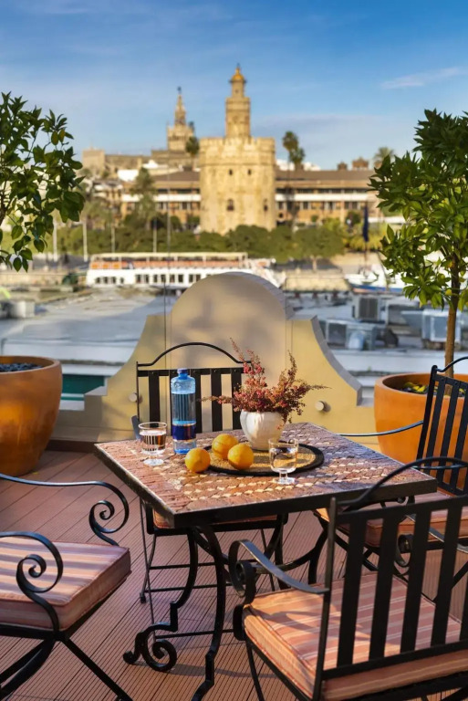 Casa de Triana Luxury Suites by Casa del Poeta
