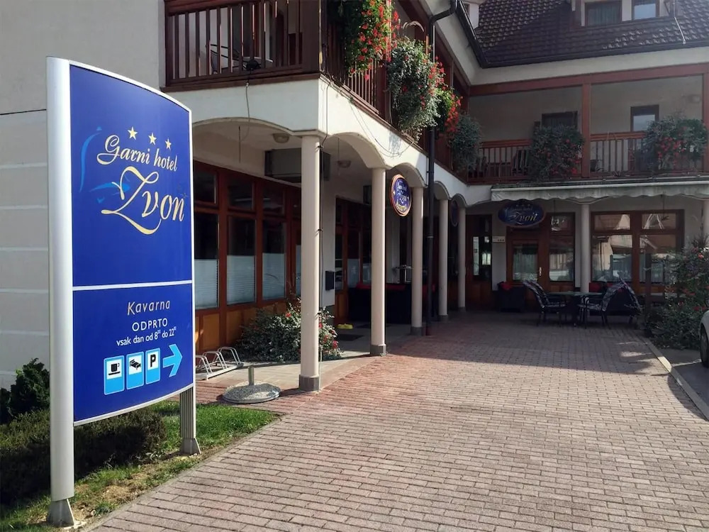 Garni Hotel Zvon