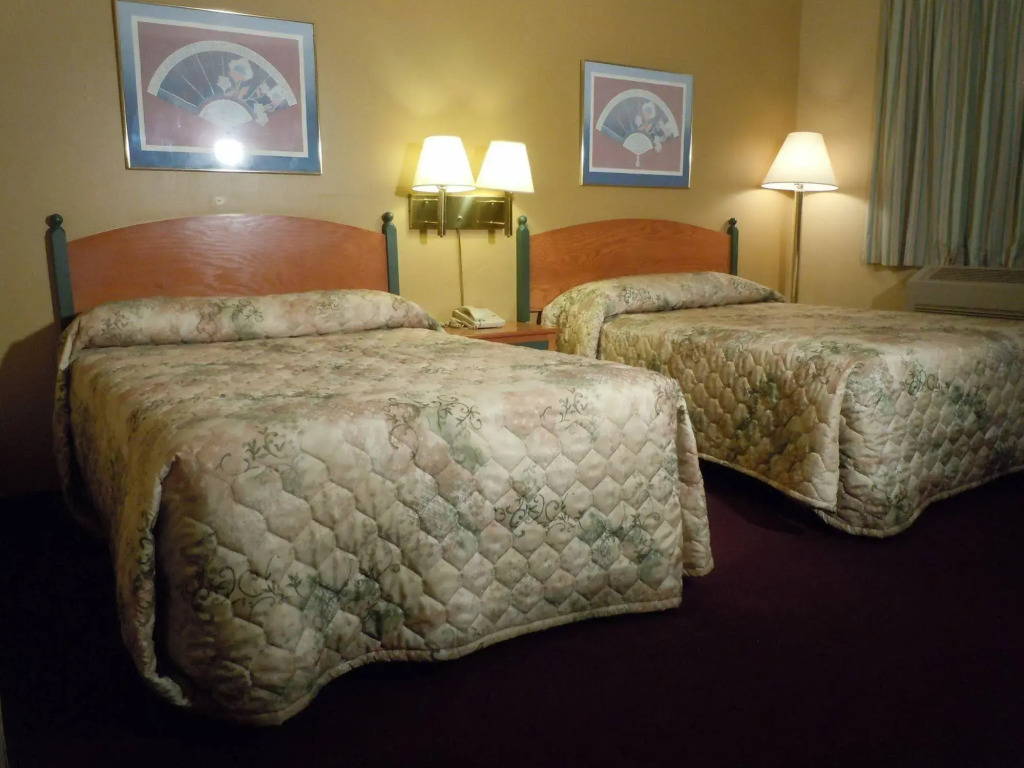Glenstone place extended stay motel