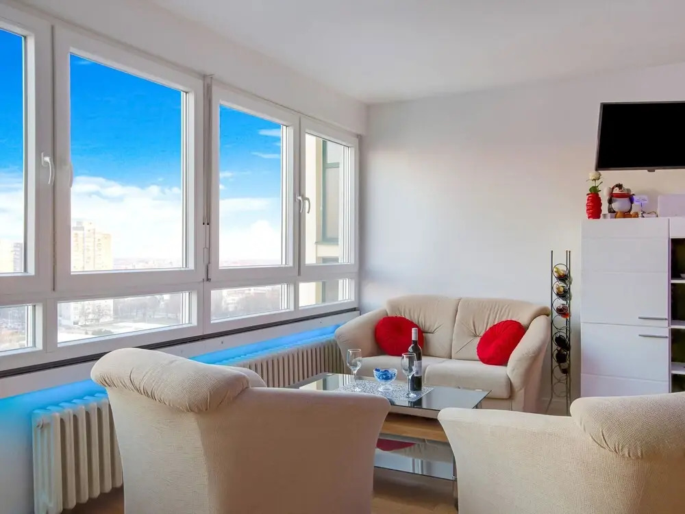 Studio Apartment in Zagreb With Lake Nearby