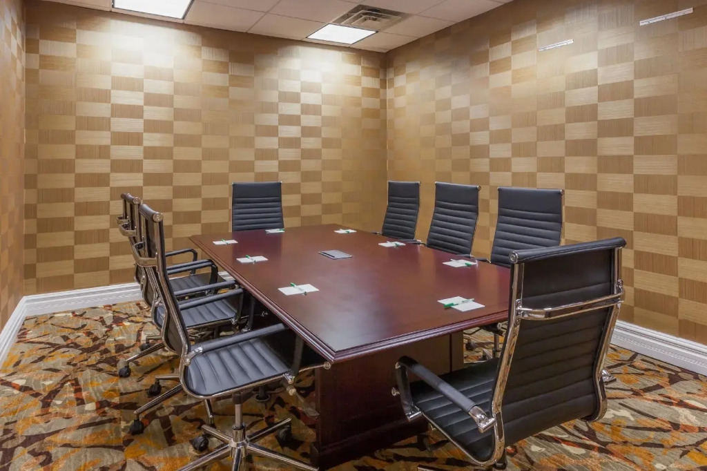 Holiday Inn Hotel & Suites Oklahoma City North by IHG