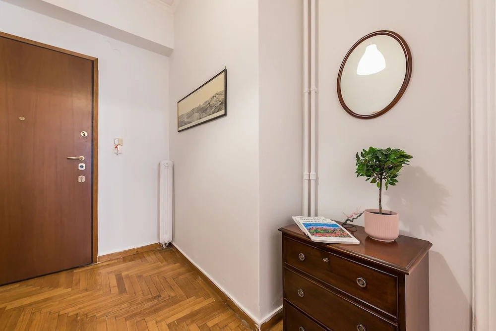 Elegant Koukaki Apartment  by Cloudkeys