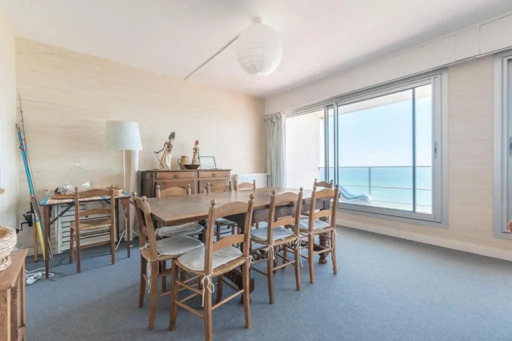 Appartement familial sur la plage de Bonne-Source