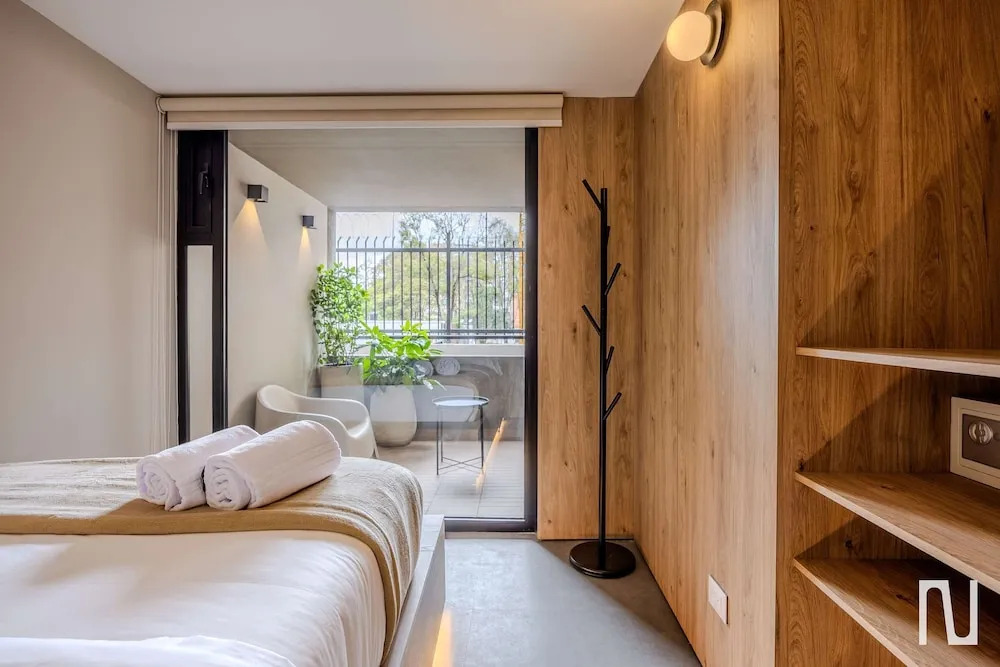 NOK Elegant 3BR Stay With Balcony at Bogota