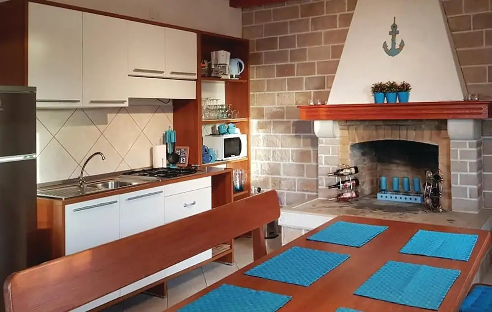 Awesome Home In Postira