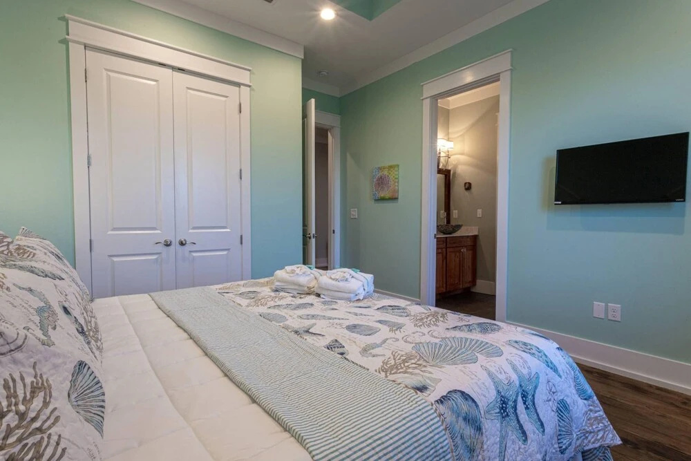 22005 Belgrade Ave - Oceanview Oasis By BlueSwell