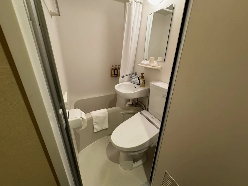R Hotel-The Atelier Shinsaibashi East