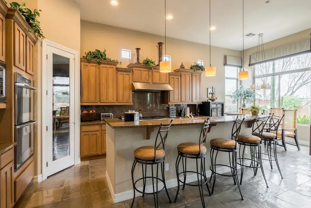 All-suite Home Located in North Phoenix 3 Bedrooms 3.5 Bathrooms Home