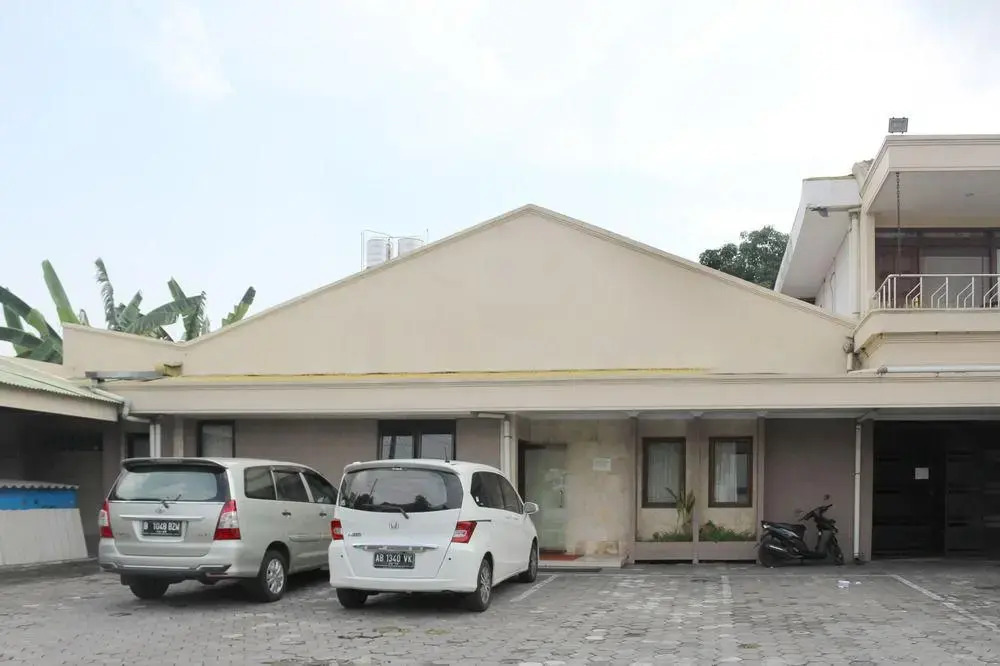 Sakura Hotel