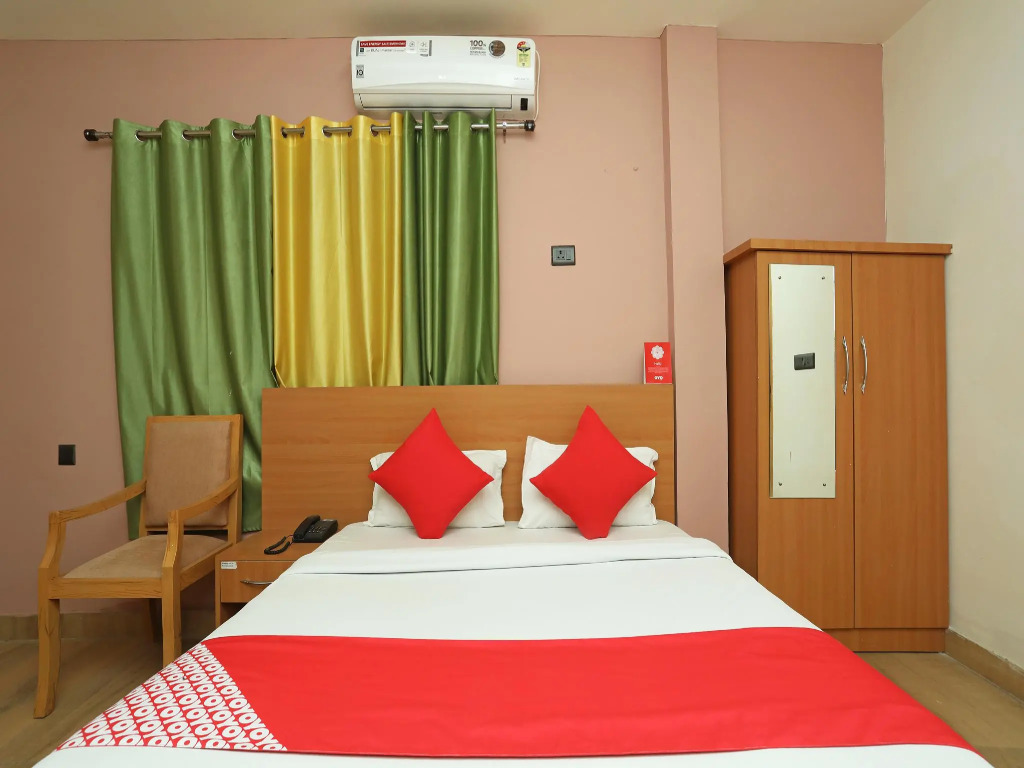 OYO 28000 Hotel Shivay Residency