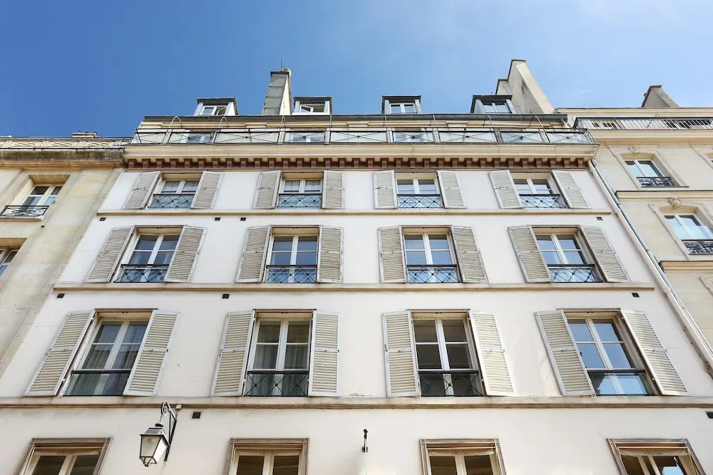 Pick A Flats Apartment in Saint Germain - Rue Corneille