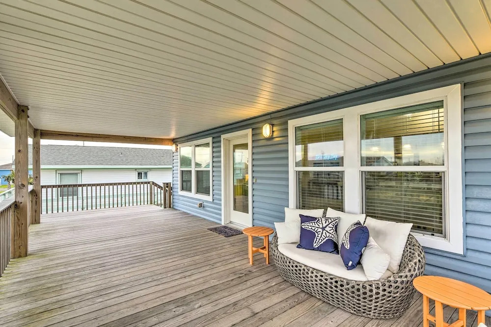 Sea Isle Retreat: Restaurant, Bar & Marina On-site