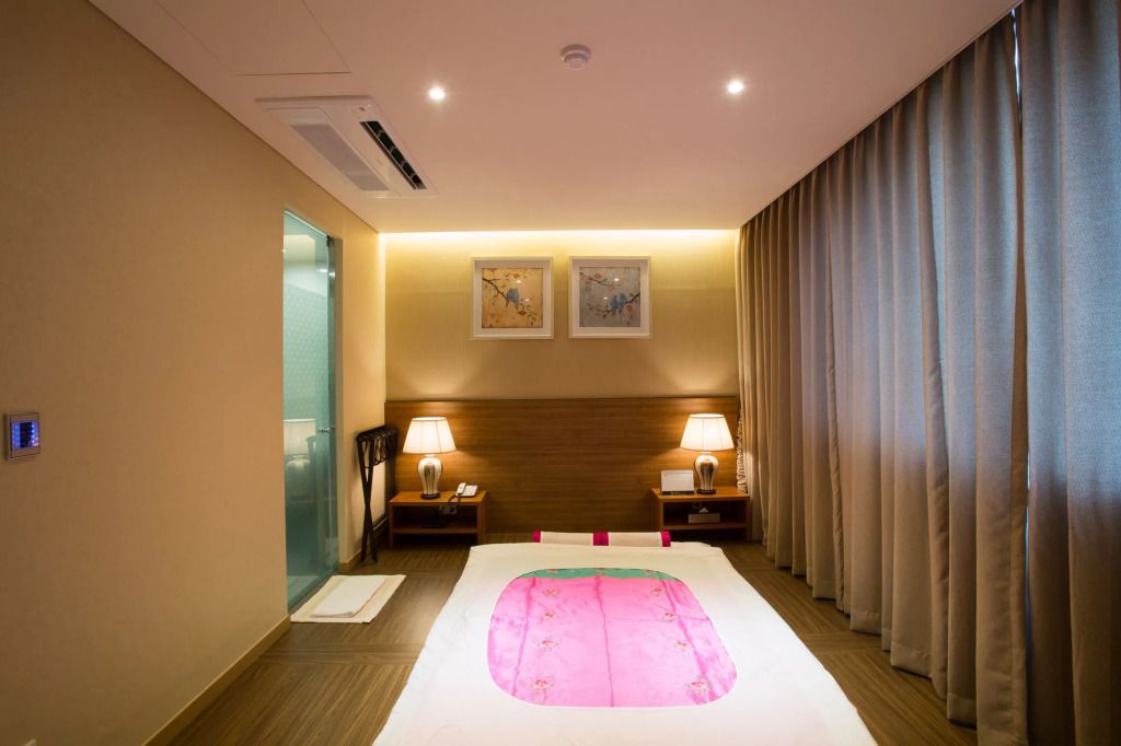 Dong Gyeong Hotel