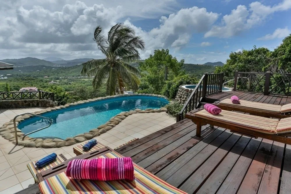 Hilltop 1-bed Villa With Great Views Out To Sea - Villa Cadasse 1 Bedroom Villa by RedAwning