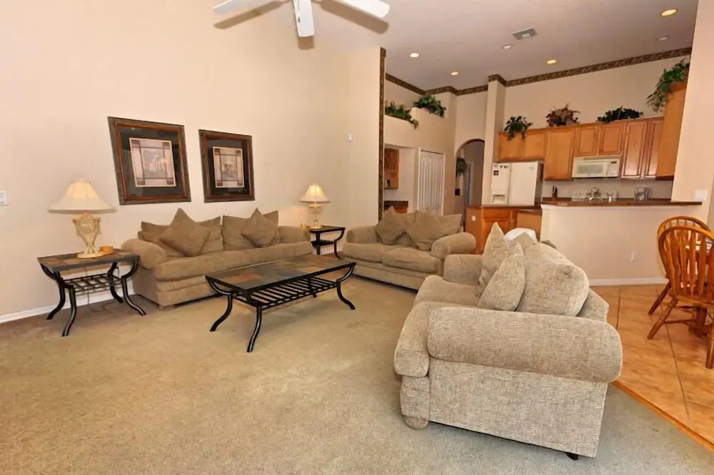 5 Bedroom Birkdale Home