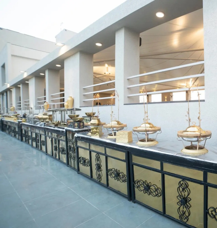 HOTEL RAJHANS ABHINANDAN