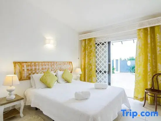 Villa 2, great spot Oura beach, Albufeira