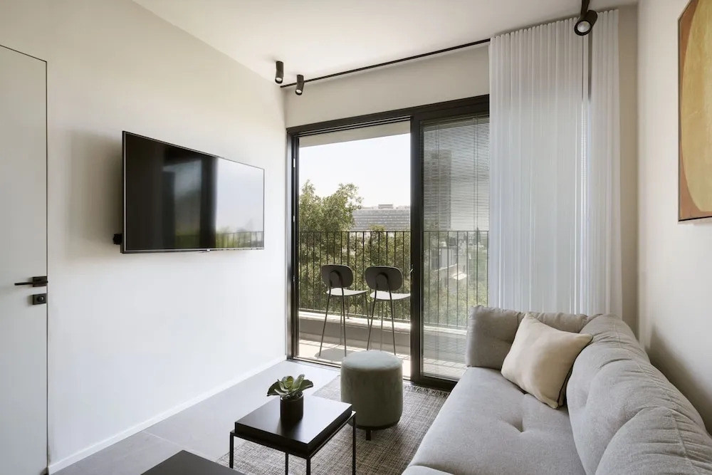 Skyline Serenity by tlv2rent