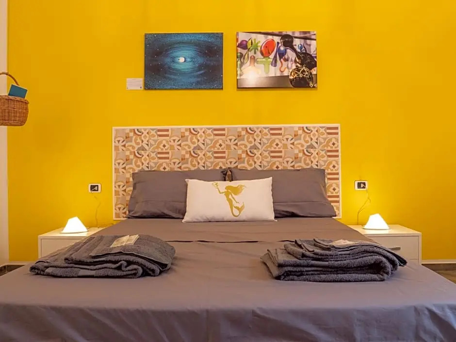 B&B Cosmoneapolitan