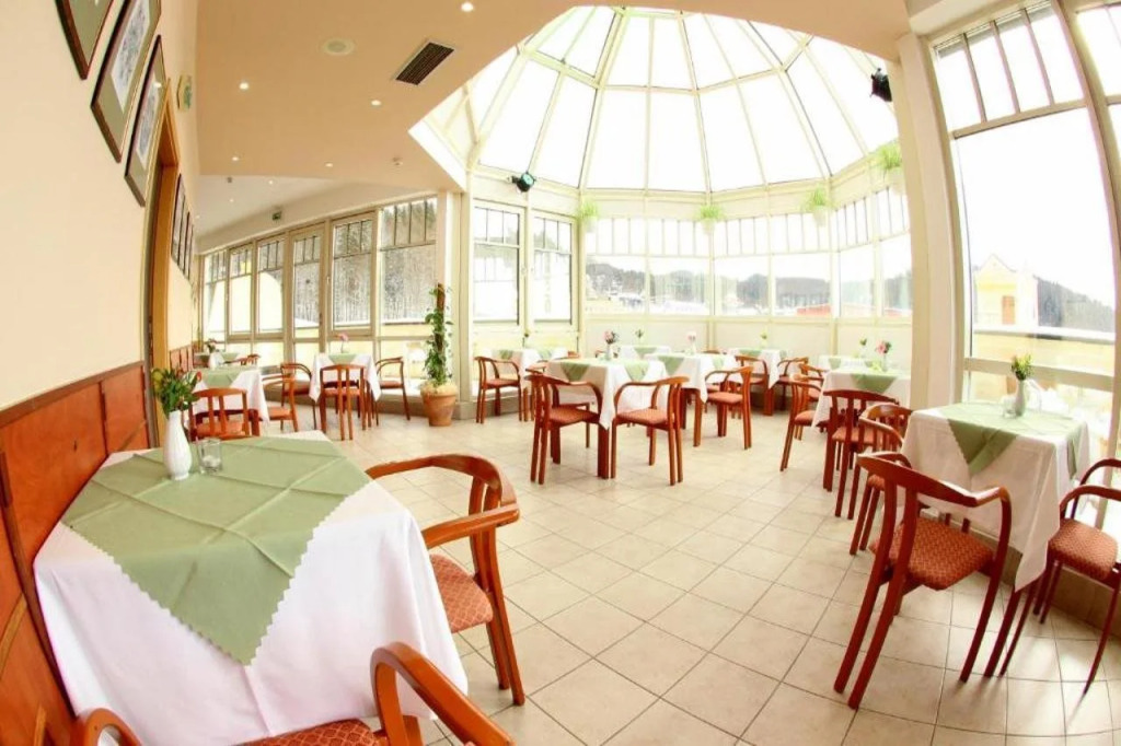 Hotel Flora