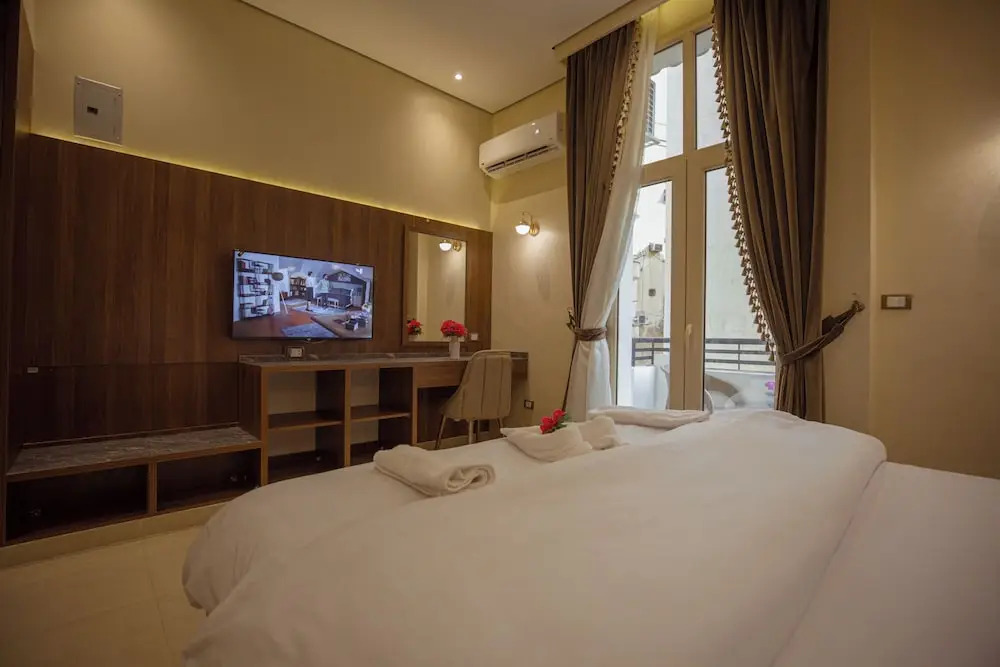 Sama hotel
