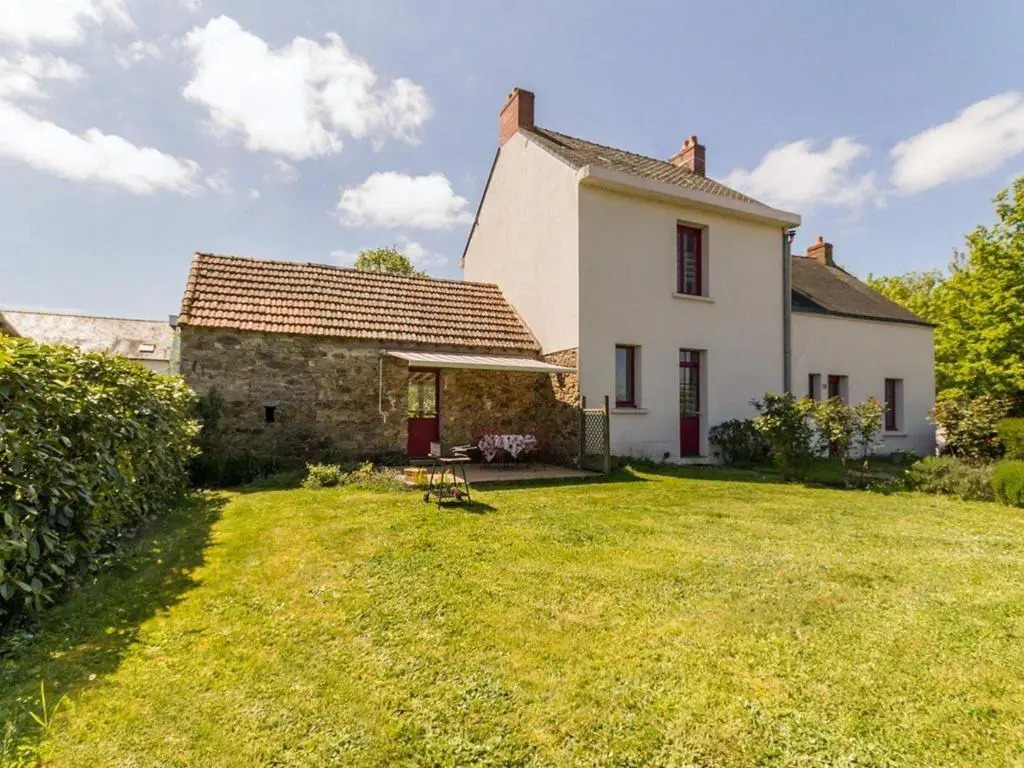 Gîte 2 chambres avec jardin privé, équipements bébé, internet, à 20 km de St Nazaire - FR-1-306-991