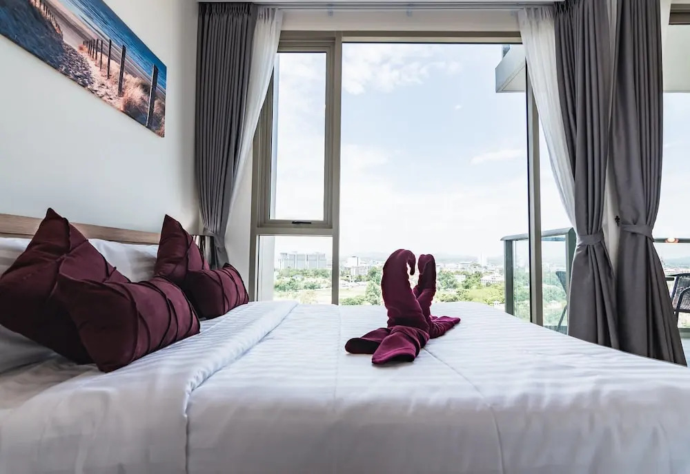 Riviera Studio Sea View 1515 by Pattaya Holiday