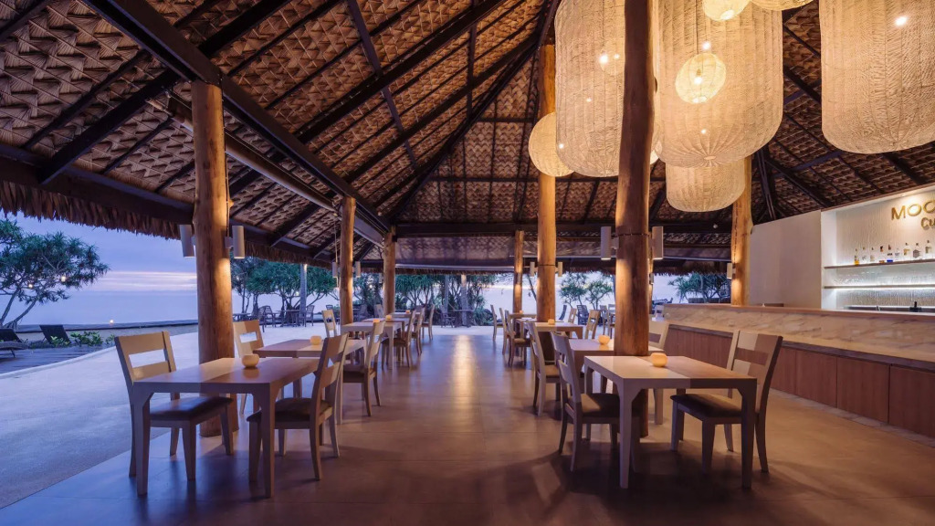 Moonlight Bay Resort