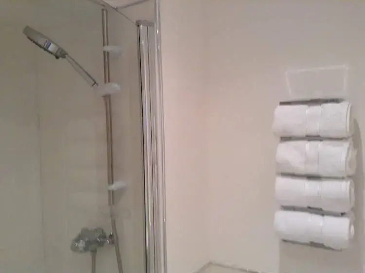 Mode Apartments - Urquhart Court